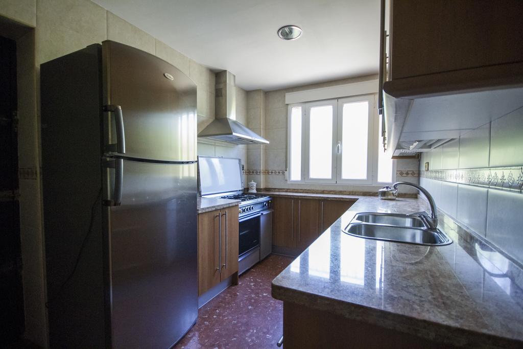 Five-Bedroom House,346676788:JPEG